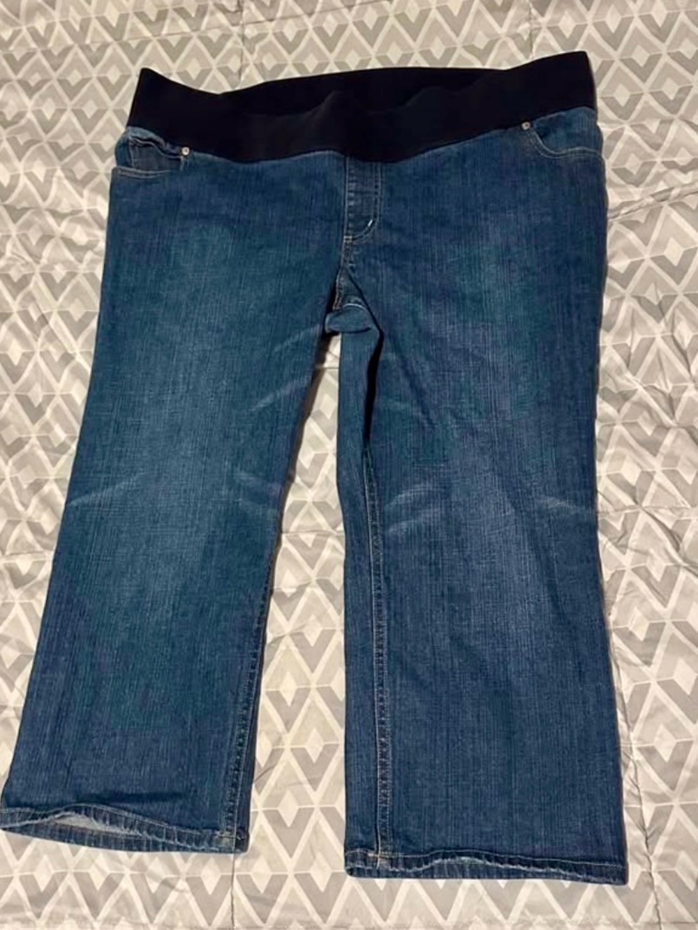 Plus Size 18 Maternity Dark Blue Denim Capris with Under Belly Stretch Waistband
